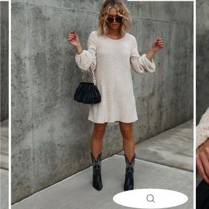 CHENILLE BALLOON
SLEEVE MINI DRESS -
Color: OATMEAL